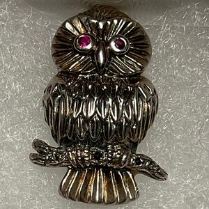 RARE Signed VINTAGE STERLING Owl 🦉 Brooch / Pin W / Emerald Eyes